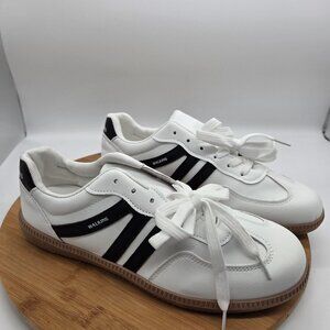 Tennis Walking Shoes Women's White W Black Strips Size US 10. 5 - 11